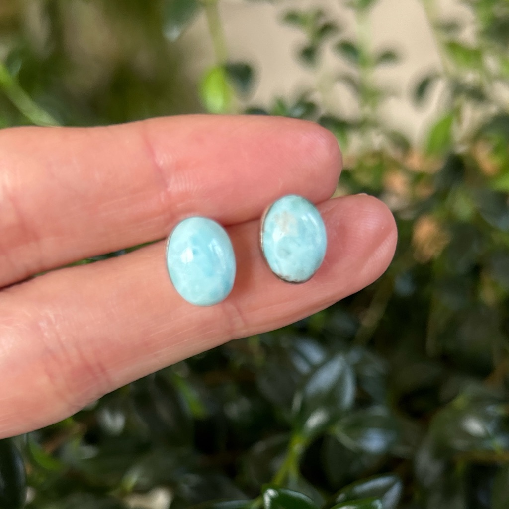 American Vintage Aqua Blue Stone Earrings 60$